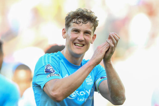 也是对自我 也是对自我