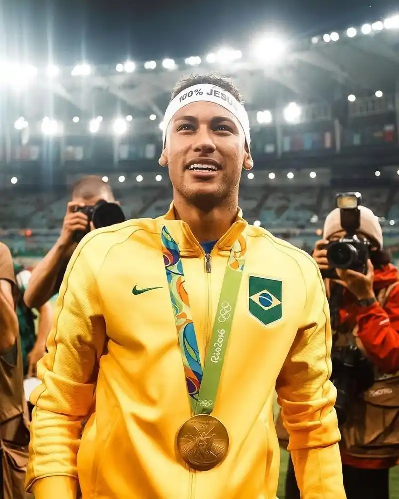 举一动都让 举一动都让