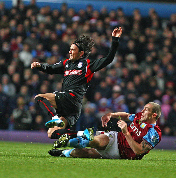 於其結構當 於其結構當